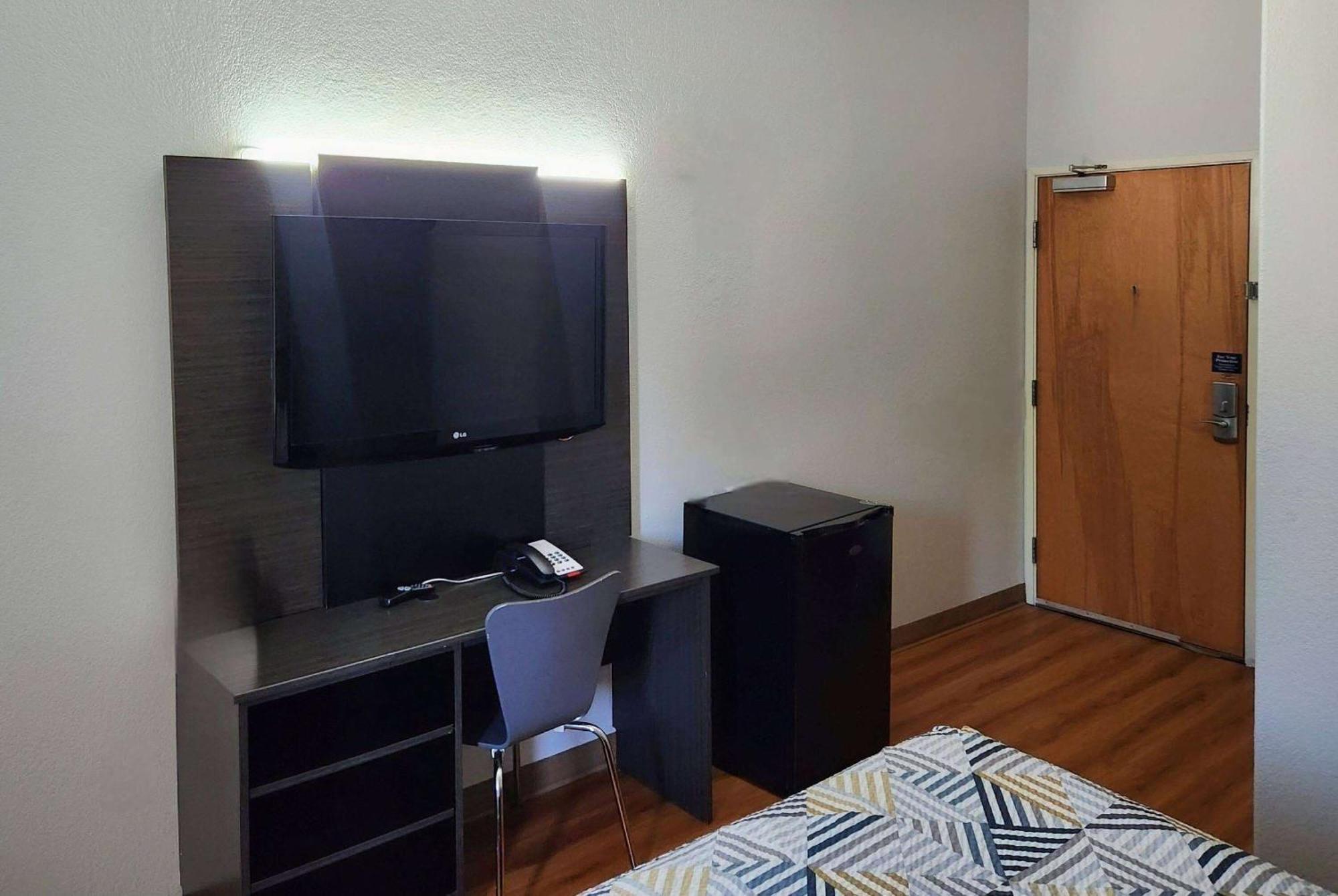 فندق Baymont By Wyndham San Antonio Airport المظهر الخارجي الصورة