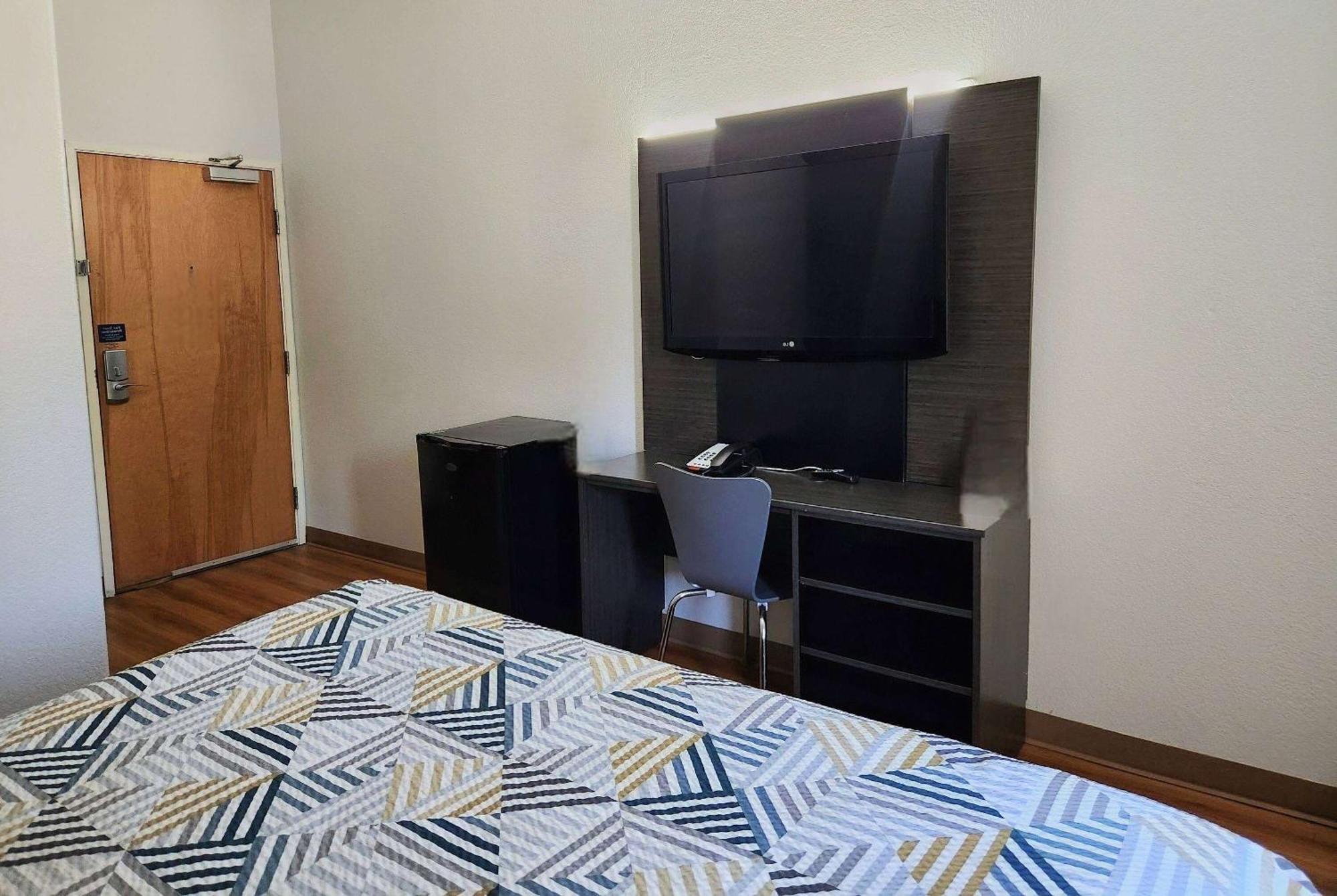 فندق Baymont By Wyndham San Antonio Airport المظهر الخارجي الصورة