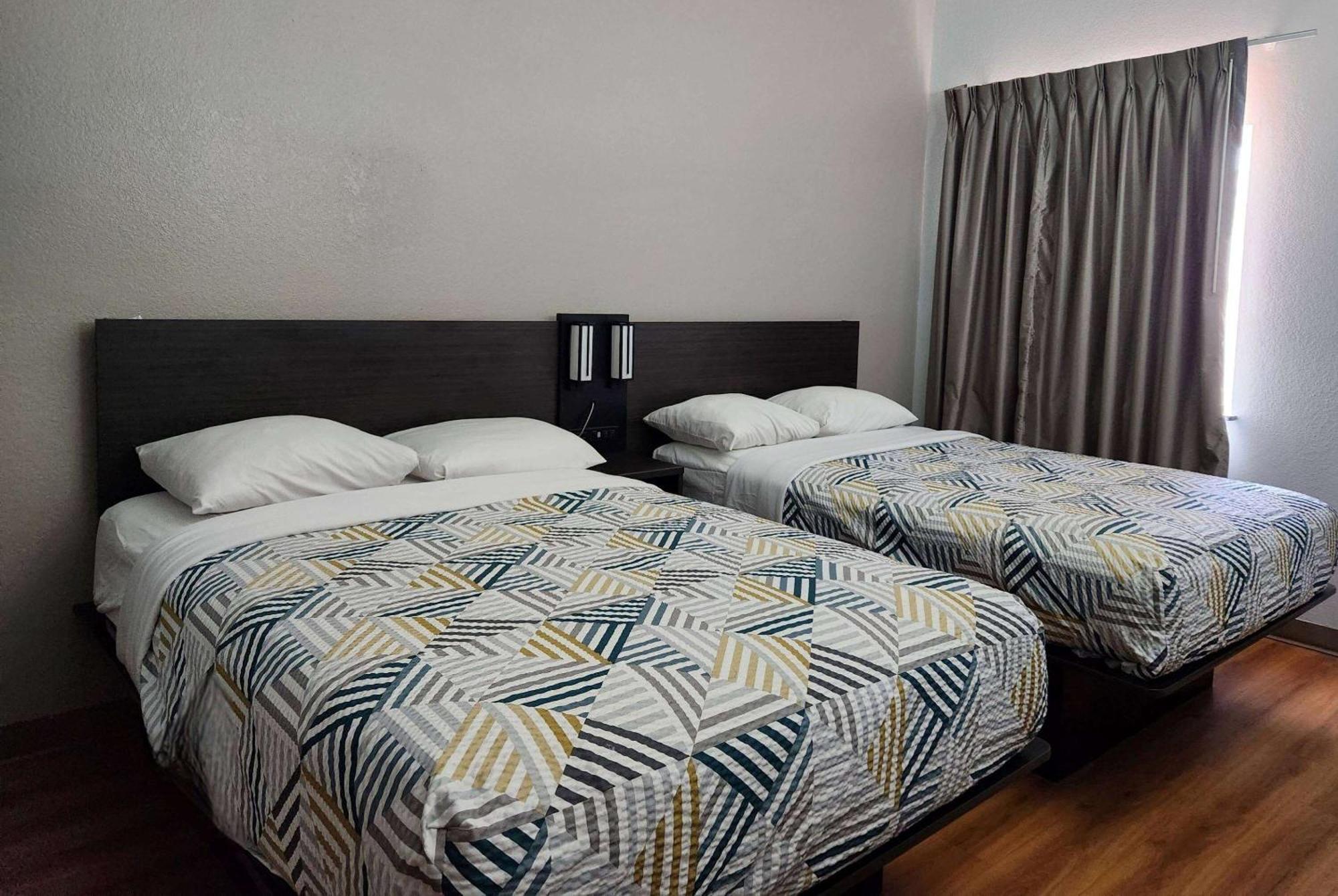 فندق Baymont By Wyndham San Antonio Airport المظهر الخارجي الصورة
