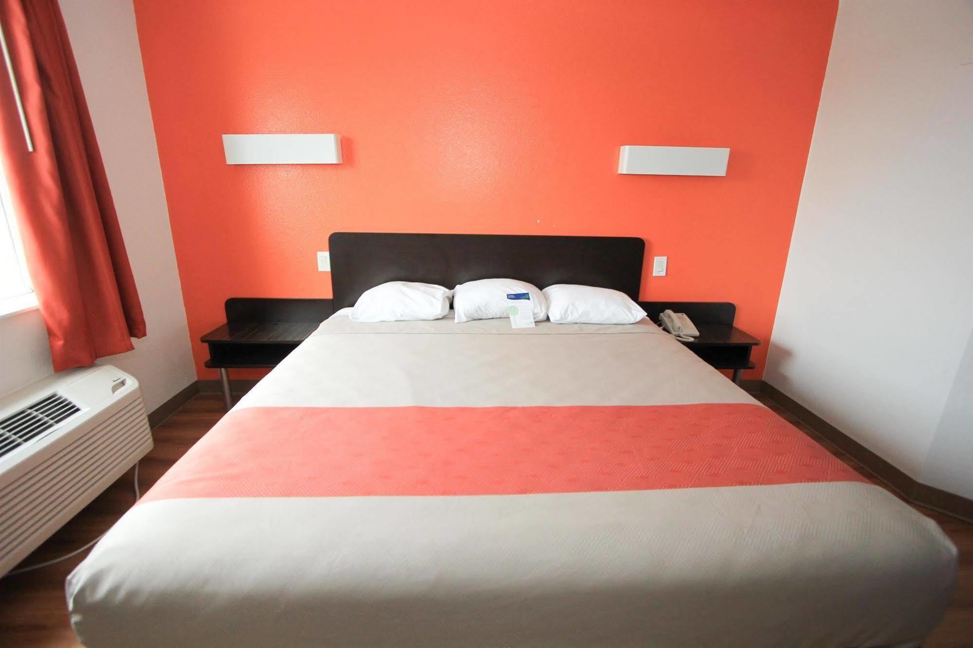 فندق Baymont By Wyndham San Antonio Airport المظهر الخارجي الصورة