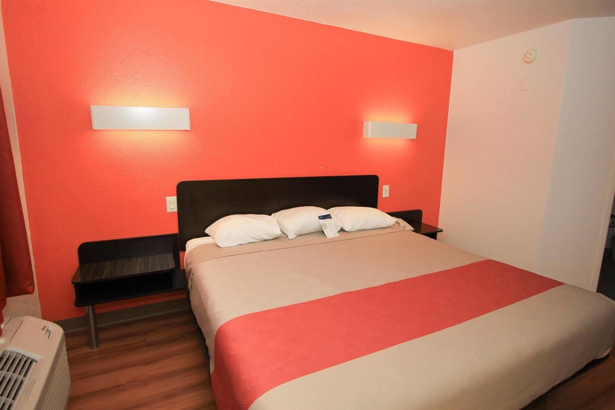 فندق Baymont By Wyndham San Antonio Airport المظهر الخارجي الصورة